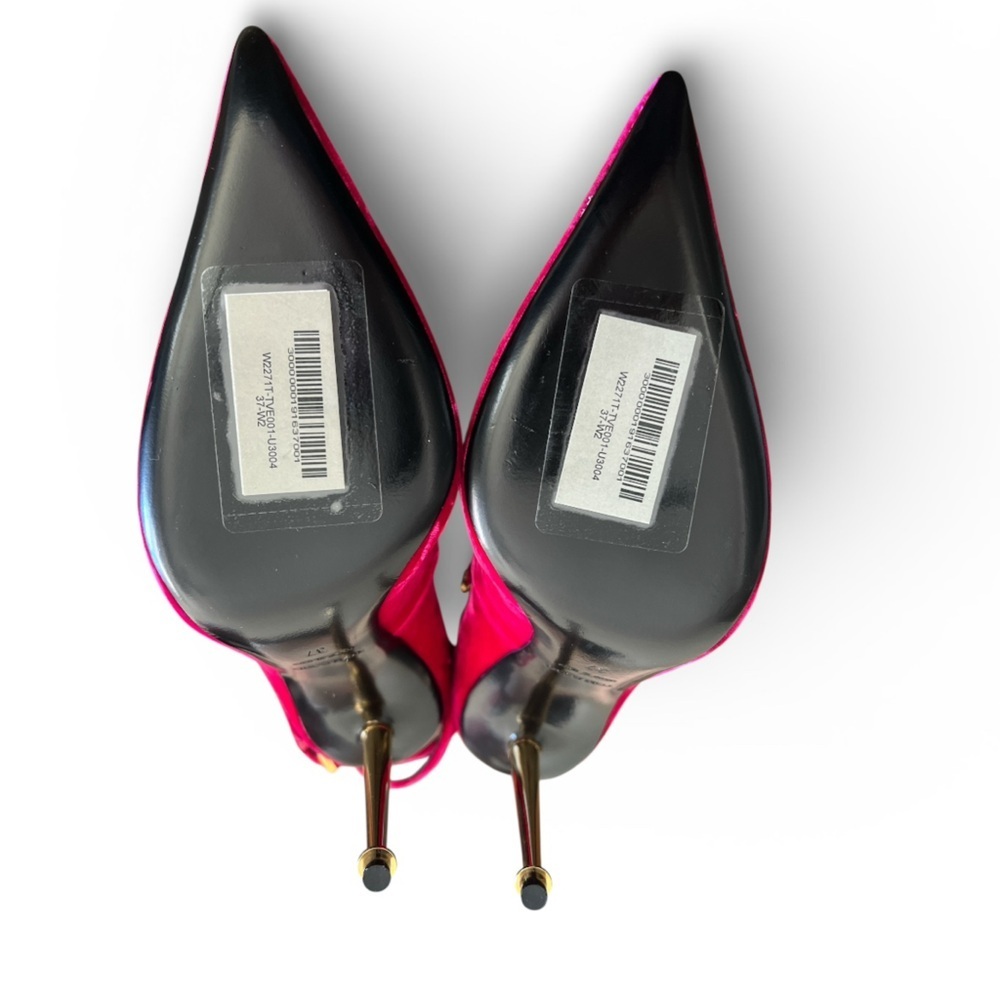 Tom Ford Fuchsia Pink Velvet Padlock Ankle Strap Pumps Gold Spike Heel 37 New - Picture 3 of 6